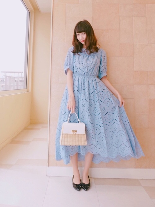 ななのスカラップレースロングドレスを使ったコーディネート