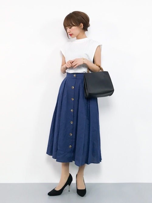 erikoのTシャツとロングスカートを使ったコーディネート