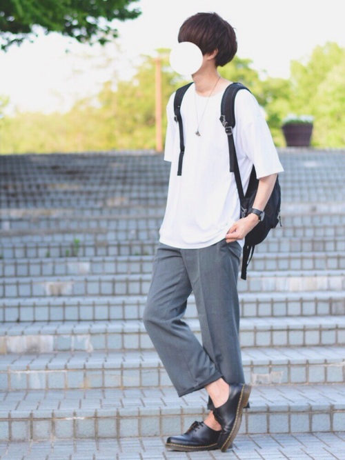 とっしーのTシャツを使ったビッグシルエットコーディネート