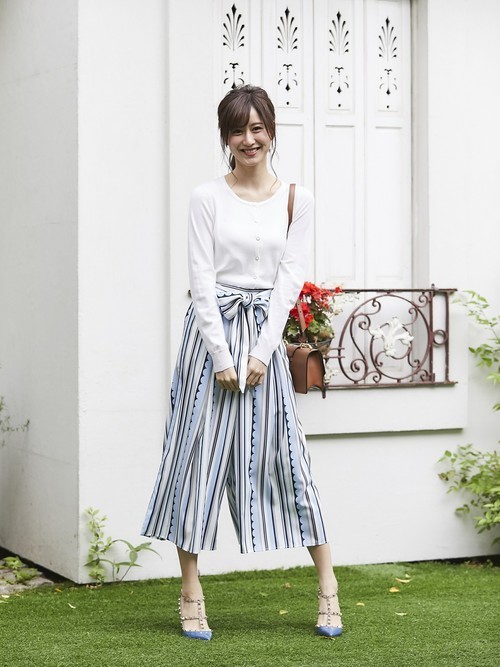 tocco closetのスカラップストライプガウチョパンツを使ったコーディネート