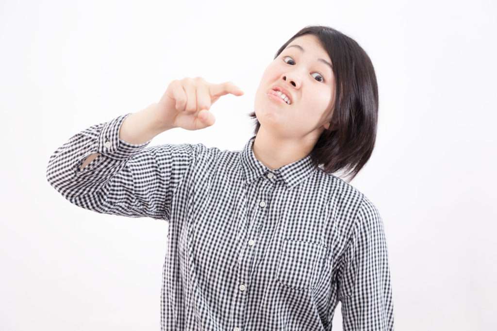 怒っている女性の画像