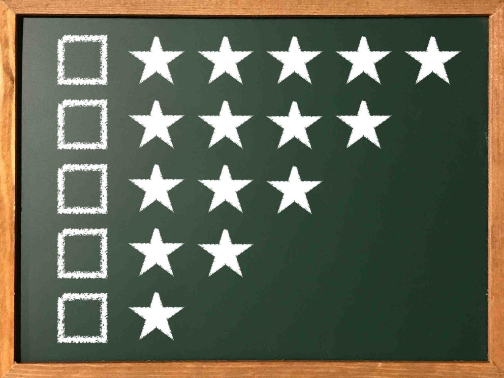 黒板に書かれた星