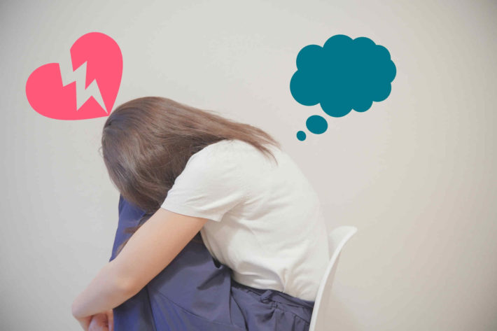 モテなくて落ち込んでいる女性